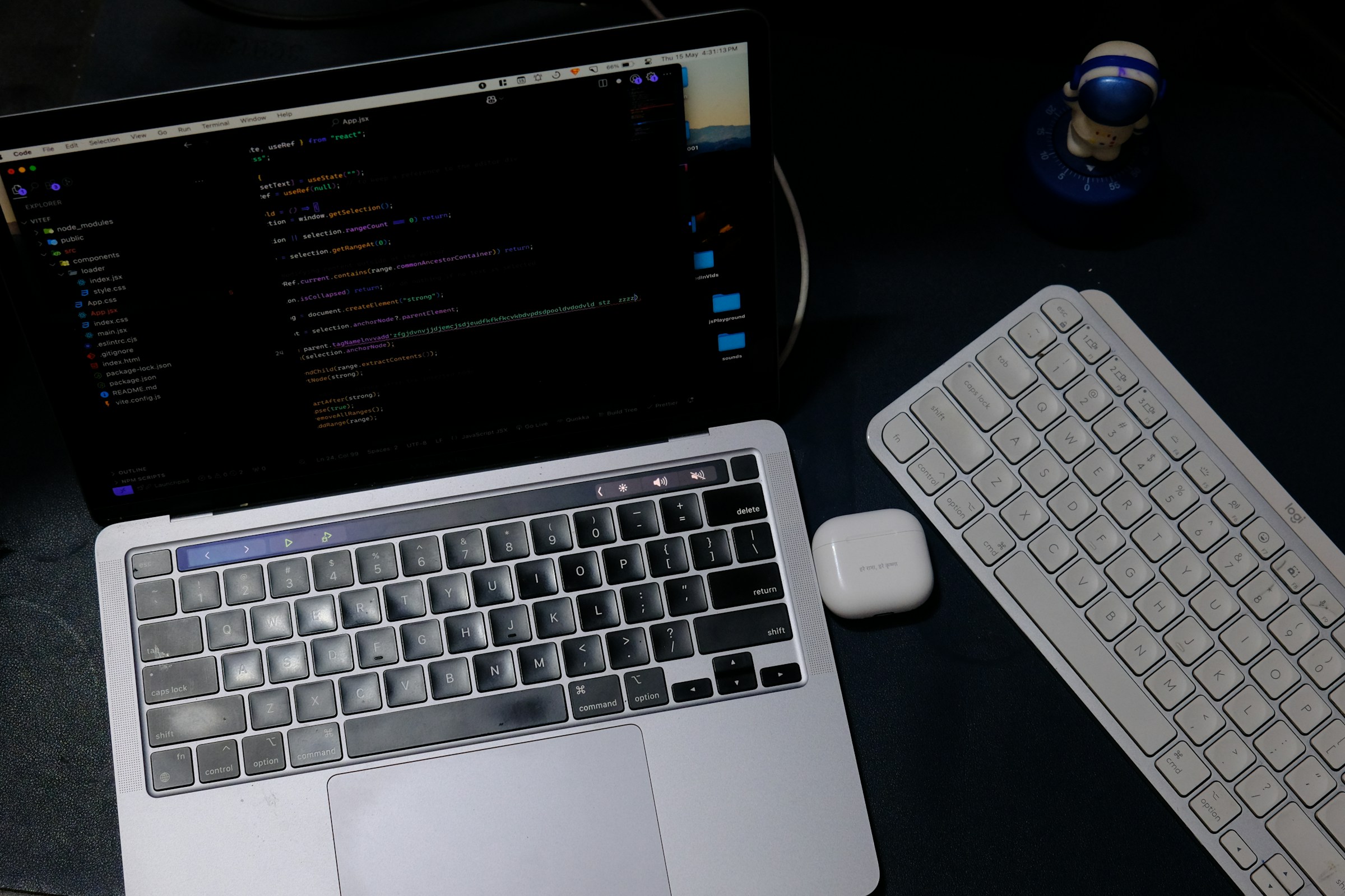 Stock desk photo for layout — not HoldFast’s office.